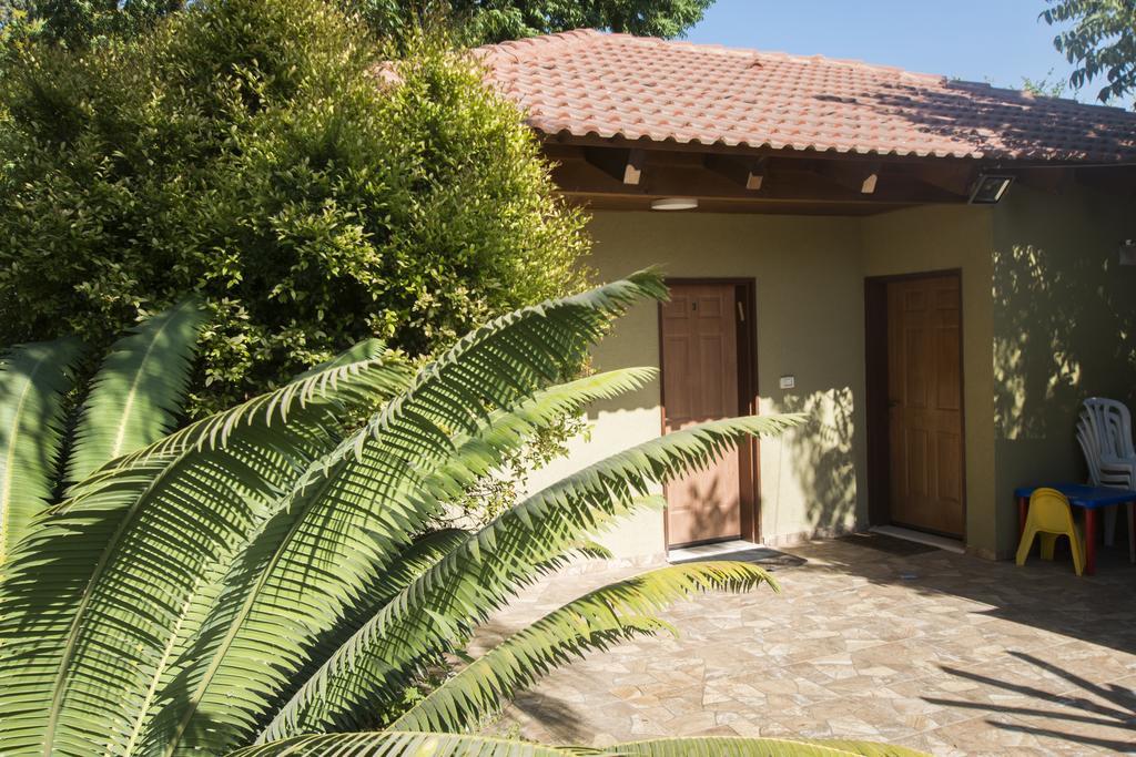 Elimelech Bapardes Vila Sheʼar Yashuv Exterior foto